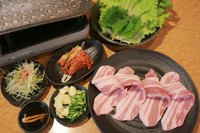 日本でこの味、このスタイル、豚肉は国産、是非一度！！（２～３人前）