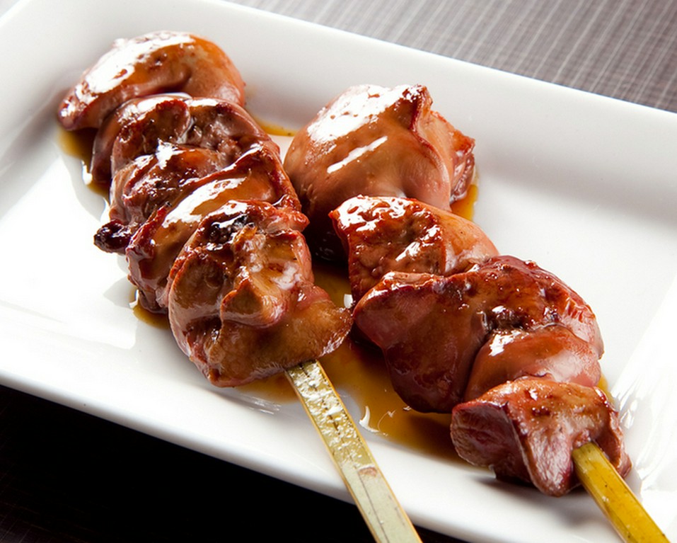 クリーミーな味わいがやみつきに『白レバー串』  