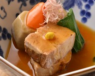 8時間以上じっくりと煮込みました!!
トロトロです。。