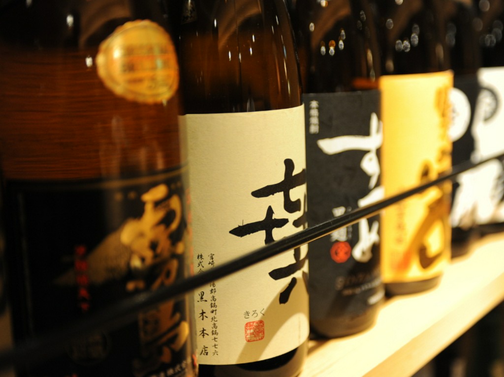 焼酎各種取り揃えております。