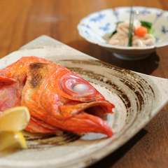 割烹ならではの料理をお楽しみください。