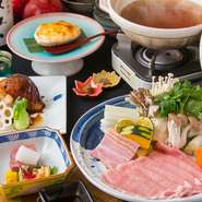 店主の佐々木さんに、お店のいち押しであるコースについて伺いました。「やはりコースは煮物・焼き物など、職人の持てる技術のすべてを堪能して頂けますし、その日仕入れた最高の食材を幅広く提供していますので、やはり一番のおすすめになります」。単品での注文よりも相当お得になるのが特徴で、ボリュームもお腹いっぱい食べてもらえる構成にしてあるそう。お客様からの満足度は100％というコース。ぜひお試しください。