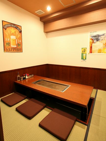 ワイワイ楽しめる個室もあります