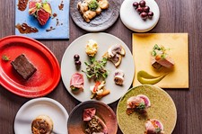 名物 前菜 盛り合わせ、鉄板焼き４種が楽しめるCOCOLO一押しのコース