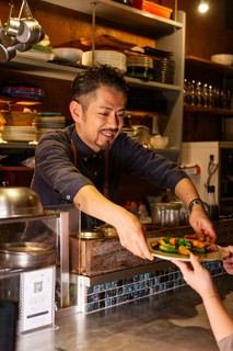 おいしい料理とワイン、気持ちの良いひとときをご提供いたします