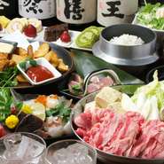 メイン料理は唐黍牛を使ったすき焼き＋鮮魚5種盛り合わせのコース！　飲み放題なしの場合は3500円。