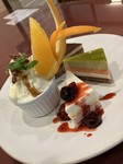 食後にちょうど良いサイズのケーキセットはいかがですか？

