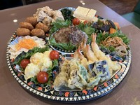 小(3~4人前) 4500円
中(5~6人前) 7000円