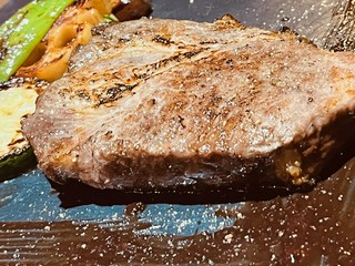 炭火焼きステーキ&旬の焼野菜 赤ワインみそソース