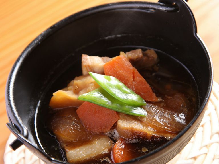 じっくりと煮込んで仕上げた『恩の時流 肉じゃが』