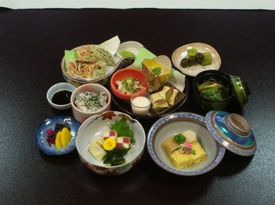 京料理の美味しさを堪能『湯葉茶懐石』　十品付き