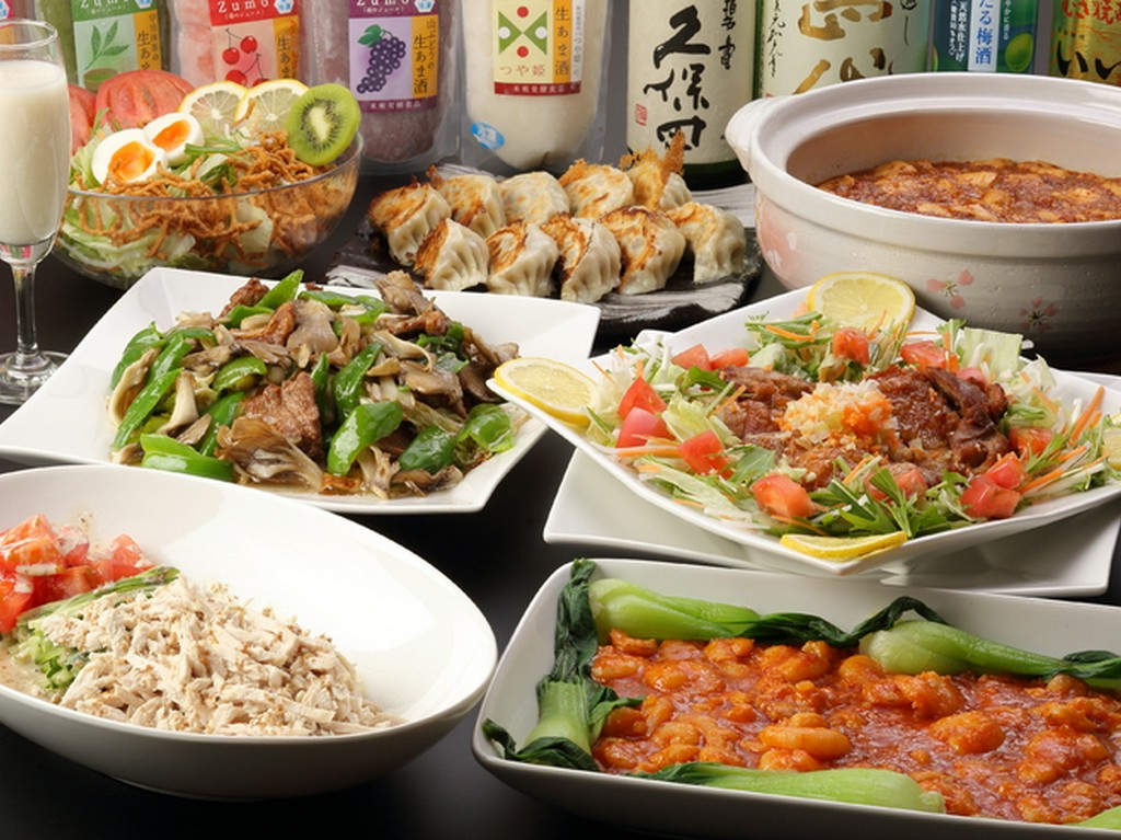 創作料理になり、必ずあるますーぷのスープを活用したお鍋が付きます。