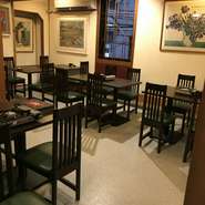 歓送迎会や忘新年会に女子会など、様々なシーンで利用できるのがポイント。お店自慢の日韓の鍋を囲みながら、仲間と楽しくワイワイ盛り上がれます。