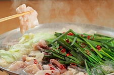 九州産の黒毛和牛もつ使用!!
＋1500円飲み放題を付けることも出来ます。
