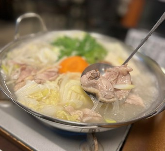 7時間煮込んだコラーゲンたっぷり博多水炊き