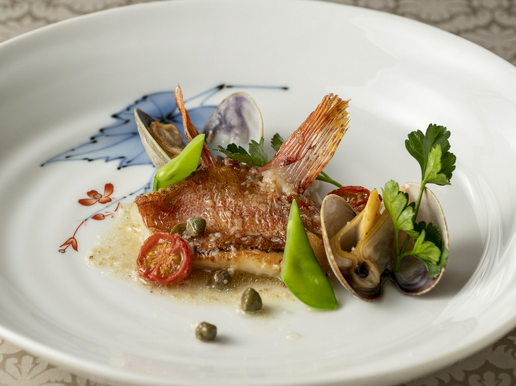 素材の美味しさをさらにアップさせる、料理長熟練の技