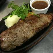 2300円

Beef steak (Sirloin) 150g