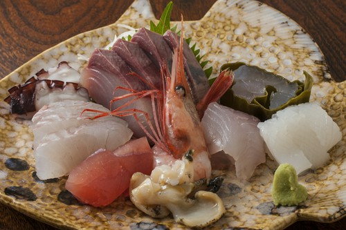 その日に入った活きの良い魚介をまるごと満喫！