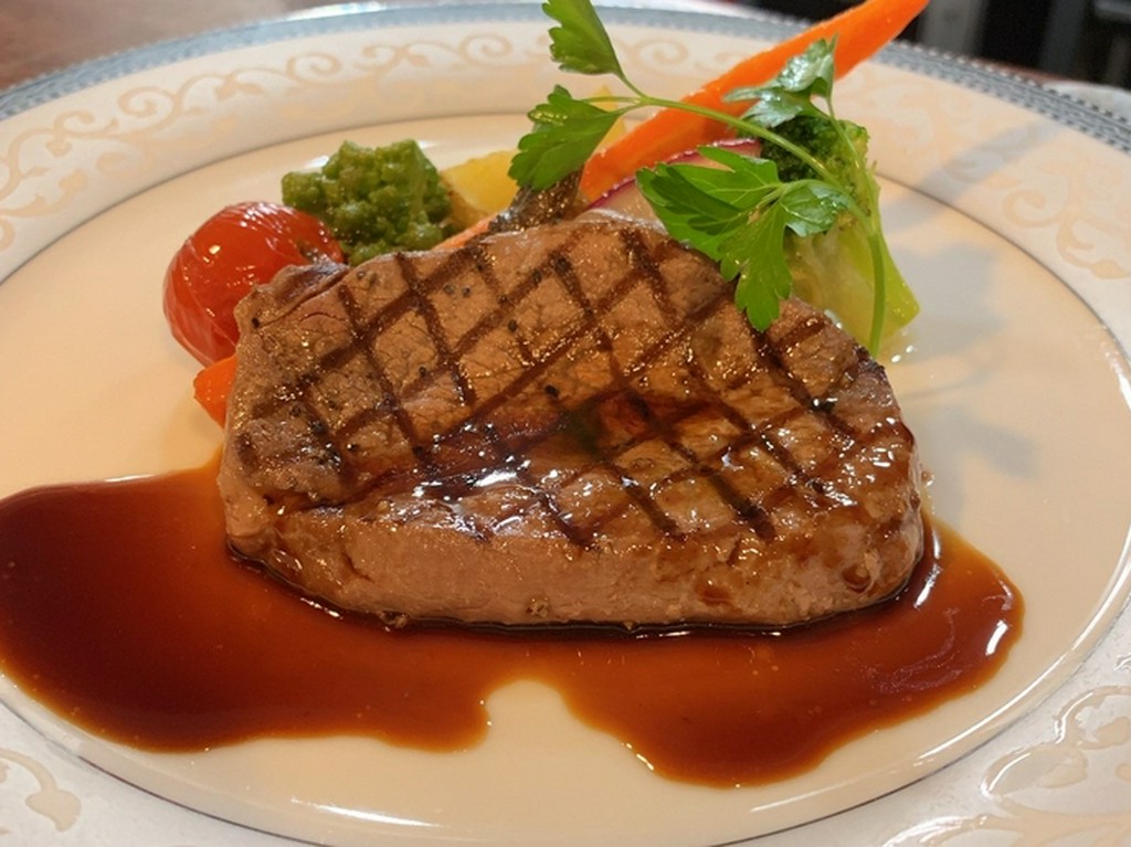 予約限定ディナーコースで至福のひととき