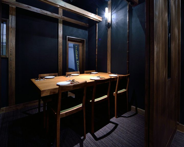 ≪人気に付きお早目のご予約を≫6名様までの完全個室のお席。