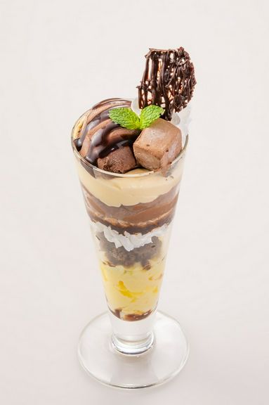 レアチョコレートパフェ　649円
