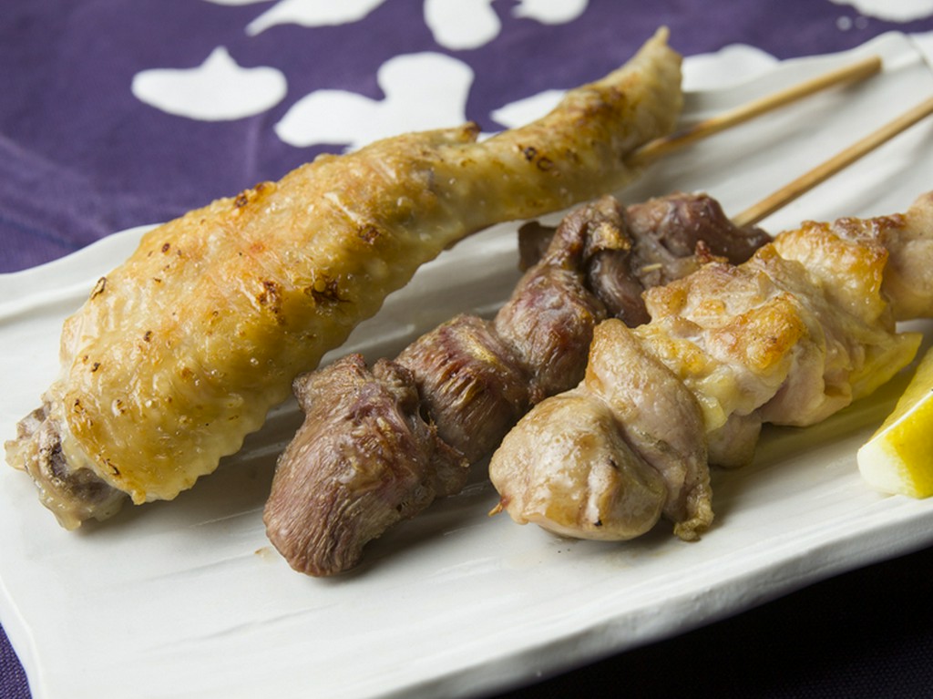 カリッと香ばしく焼き上げられた『おまかせ三種盛』