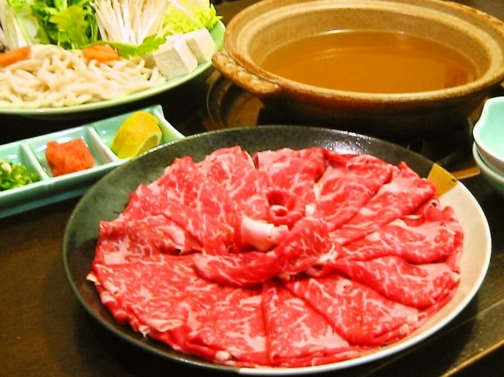 お腹いっぱいになるまで召し上がれ『しゃぶしゃぶ食べ放題』