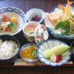 趣向を凝らした多彩な味を満喫できる『ミニ会席』、『定食』