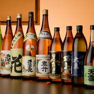 佐久をはじめ、信州の酒造メーカーが製造する個性溢れる地酒が揃っています。米、水、そして豊かな風土に育まれた日本酒を、地元の肉や野菜と共に楽しむひとときは格別です。