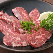 上質なハラミを厳選して使用しているので臭みがなく柔らか。リーズナブルな価格も人気の理由です。