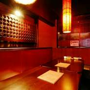 少人数のグループ、カップルでの利用に好評なのが個室です。13部屋用意しています。予約での利用をおすすめします。