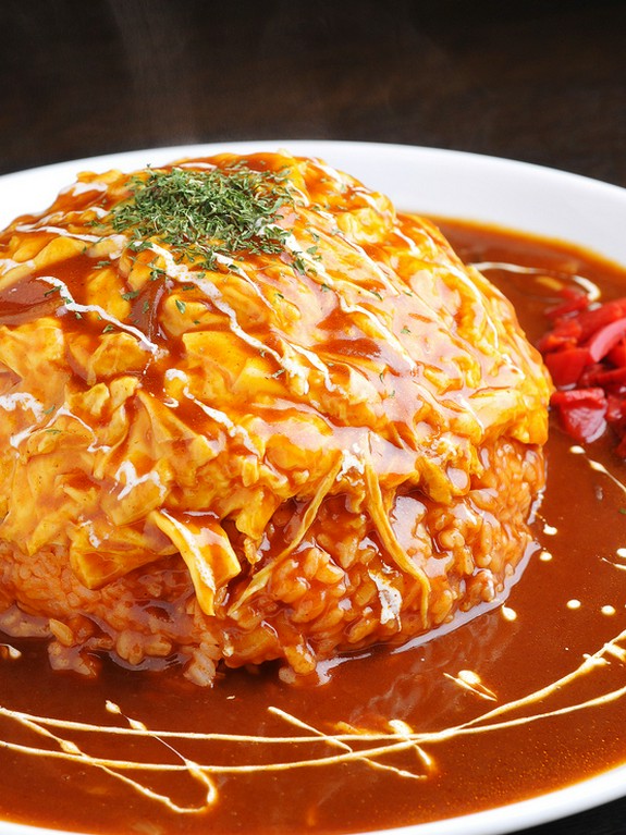 看板メニューでもある「ふわふわ帽子のオムライス」は人気もNo.1