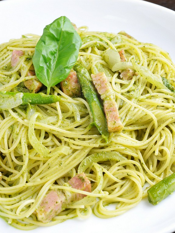 自慢の料理の数々はどれもボリューム満点！