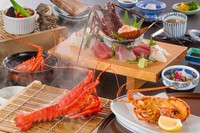 伊勢海老の姿蒸し、造り、唐揚げ、赤だしが楽しめる一番人気のコース
こちらのコースは2名様以上