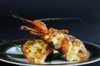 脱皮伊勢海老のタルタル焼き
数量限定です。