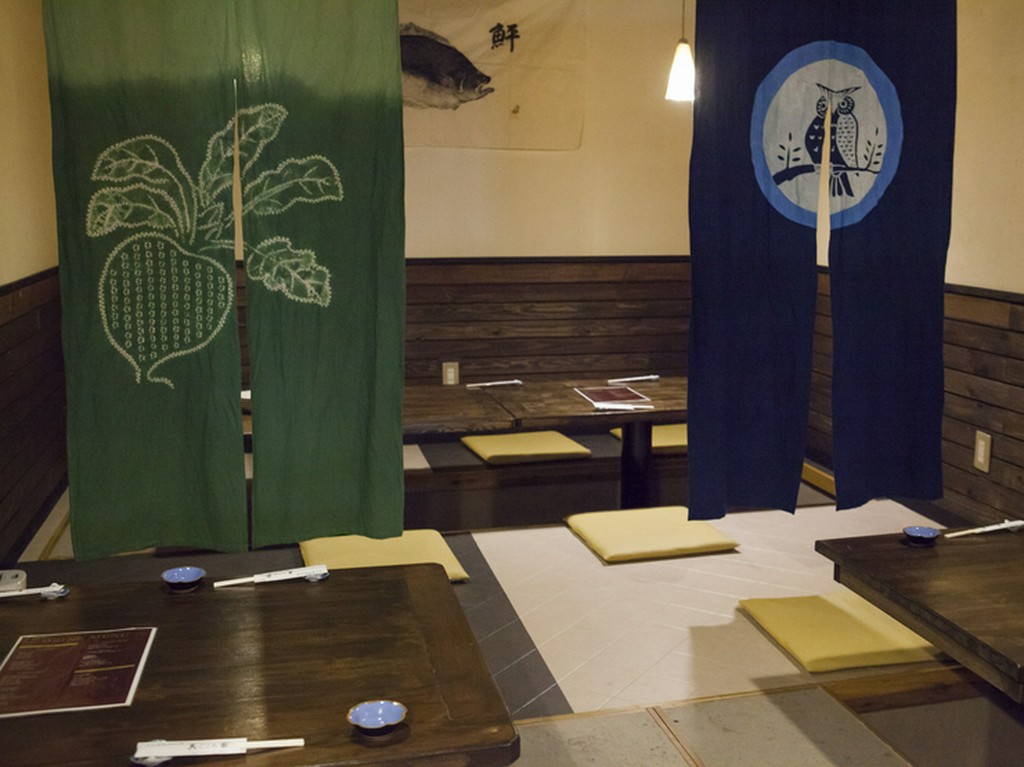 宴会にお勧めのゆったりとしたお座敷席。人数等ご相談下さい