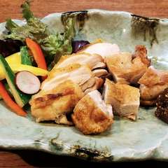 大山鶏のオーブン焼き 自家製にんにく味噌添え