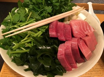 10月からの山さき冬の定番江戸料理『ねぎま鍋』