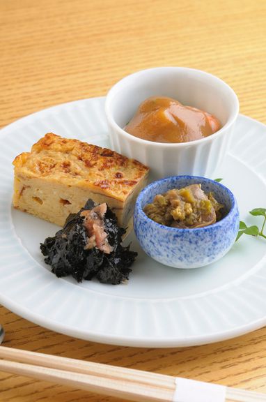 色々味わえるのが楽しい『お通し五品』