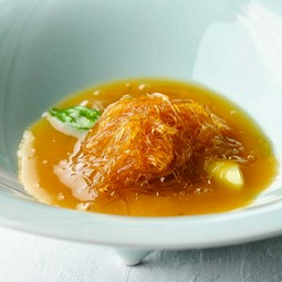 当店自慢のスペシャルコースです
高級食材をふんだんに使用し、満足感のある構成となっております。