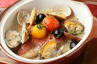 肉、魚をいろんな料理で楽しんでいただきます