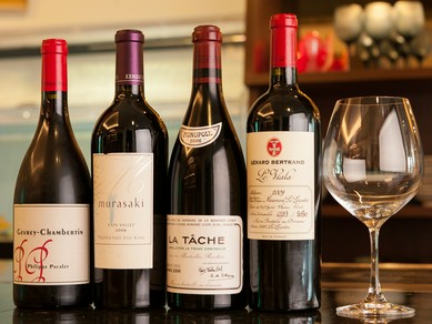 ソムリエが選ぶ一本と共に、素敵なマリアージュを満喫