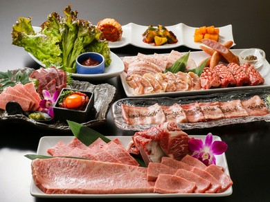 接待・会食に焼肉の食べ飲み放題＊