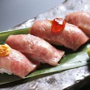 黒毛和牛の炙り大トロにぎり（四貫）