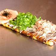 3種類の味でボリューム1.5倍
コーンチーズ、豚ネギ、明太子もちチーズ