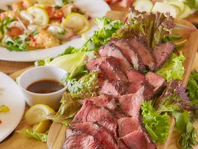 【NEW OPEN】全席個室。肉をメインとした食べ飲み放題は2980円〜
