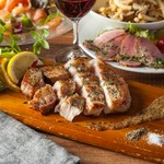 6品＋2時間飲み放題が付き！じっくり仕上げた低温調理ポークステーキ！