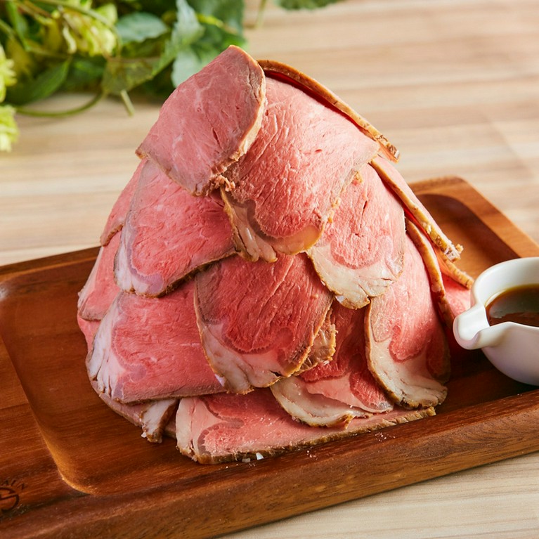 山盛りローストビーフ