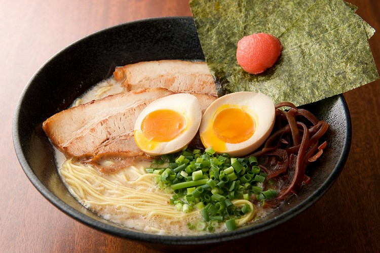 ラーメンテボ6個 九州らあめん どん きさろく 八柱店 松戸/ラーメン | ヒトサラ