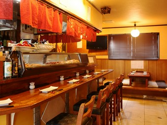 仕事帰りにもふらりと立ち寄りやすい心地よさ